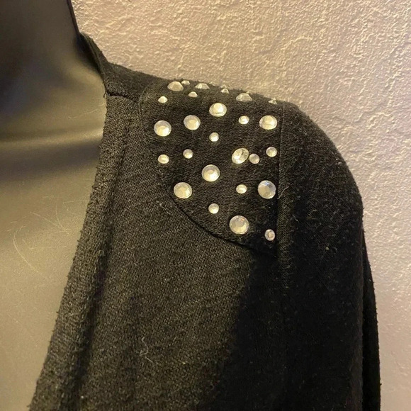 Rue21 Women's Black Open Front Cardigan Small Studded Shoulder Lightweight - Picture 12 of 16
